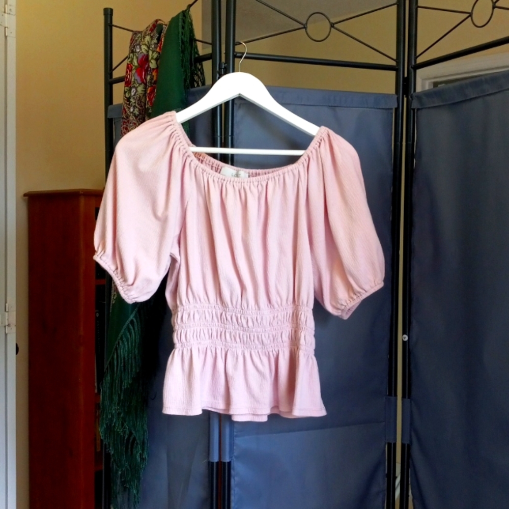 Romantic pink top